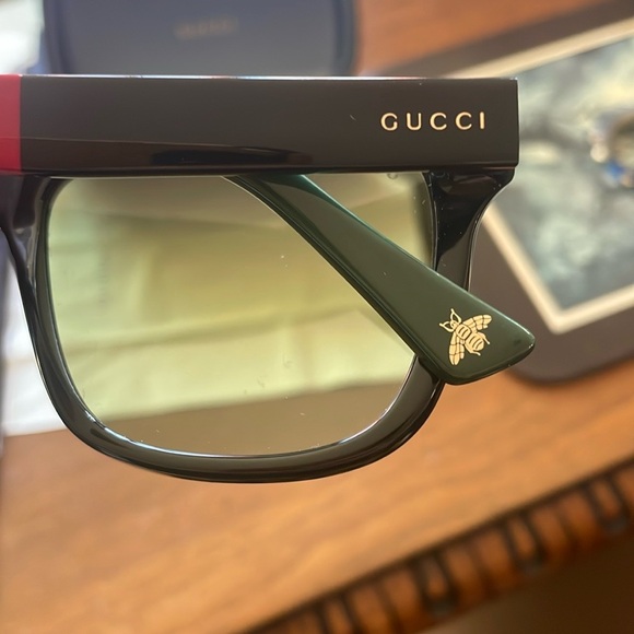 Stunning “Gucci” Wayfarer Sunglasses NWT - Picture 3 of 11